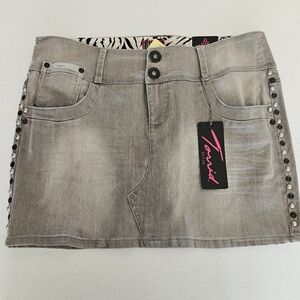 Torrid Grunge Distressed Stud Gray Denim Mini Skirt Sz 12 (L) NWT- SEE DESC.